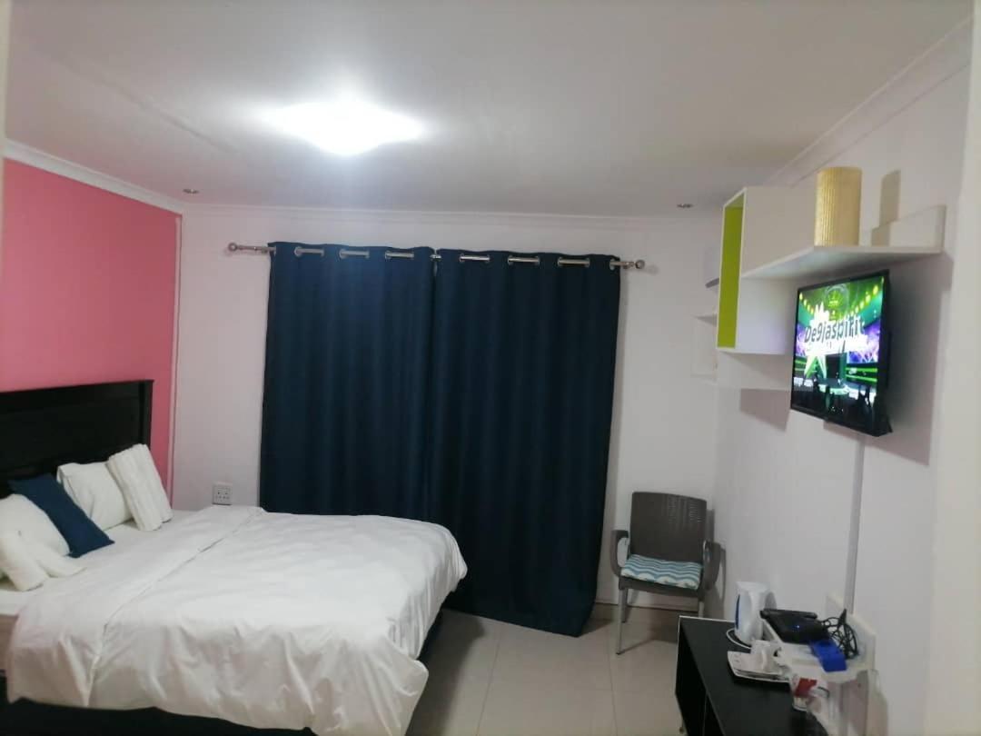Opuwo Royal Guesthouse מראה חיצוני תמונה