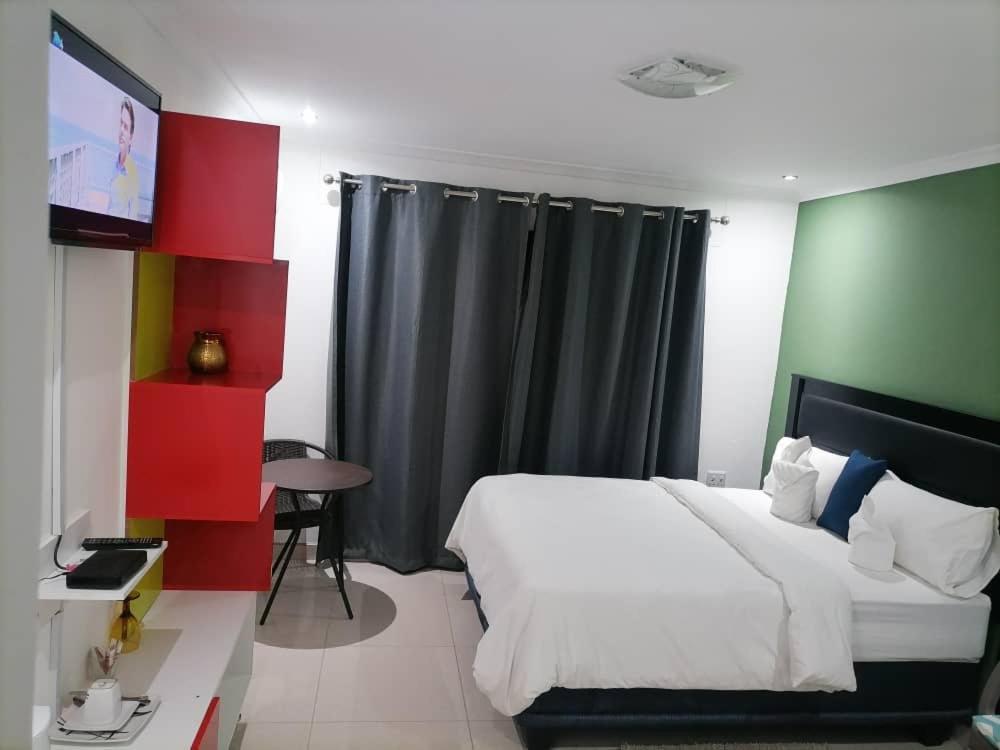 Opuwo Royal Guesthouse מראה חיצוני תמונה